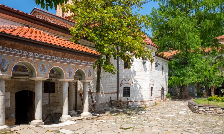 Kloster auf einer Kleingruppenreise durch Bulgarien
