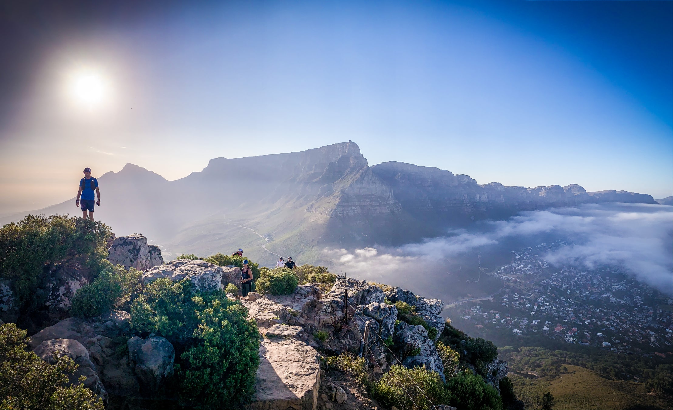 Kapstadt mit Tafelberg und Atlantikküste