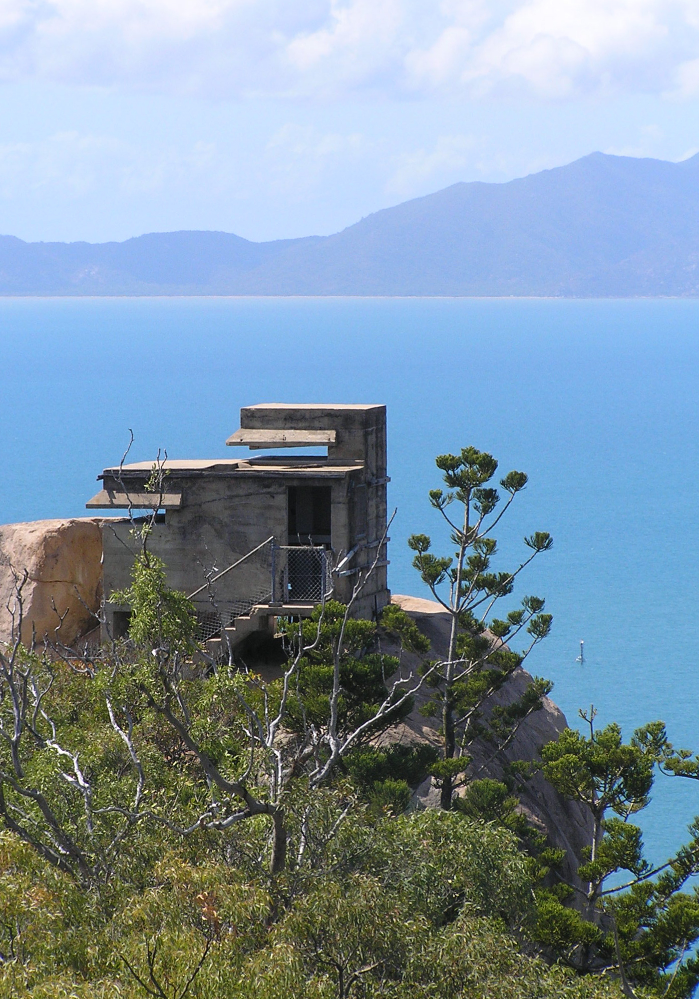 Forts observation post