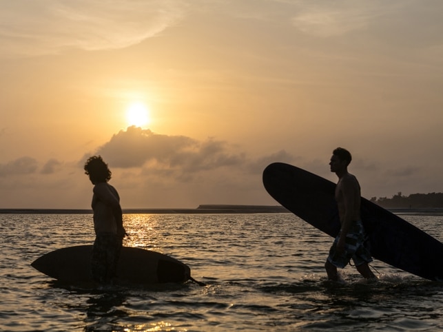 Surfer am Strand - Sierra Leone