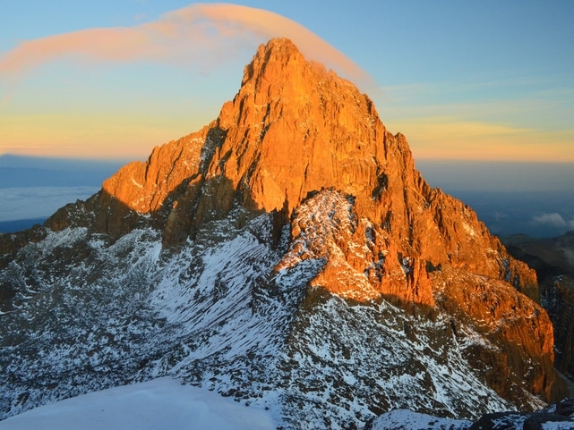 Sonne hinter Gipfel -Mount Kenya- Kenia