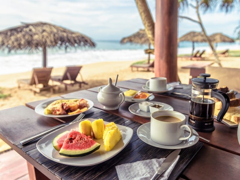 Frühstück am Strand - Sri Lanka
