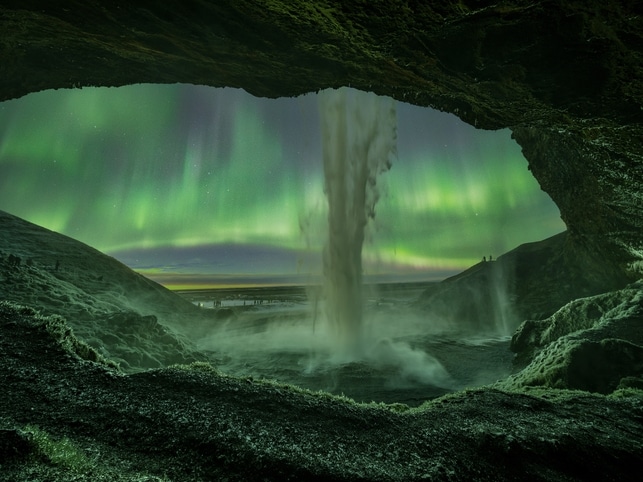 Nordlichter - Seljalandsfoss - Island
