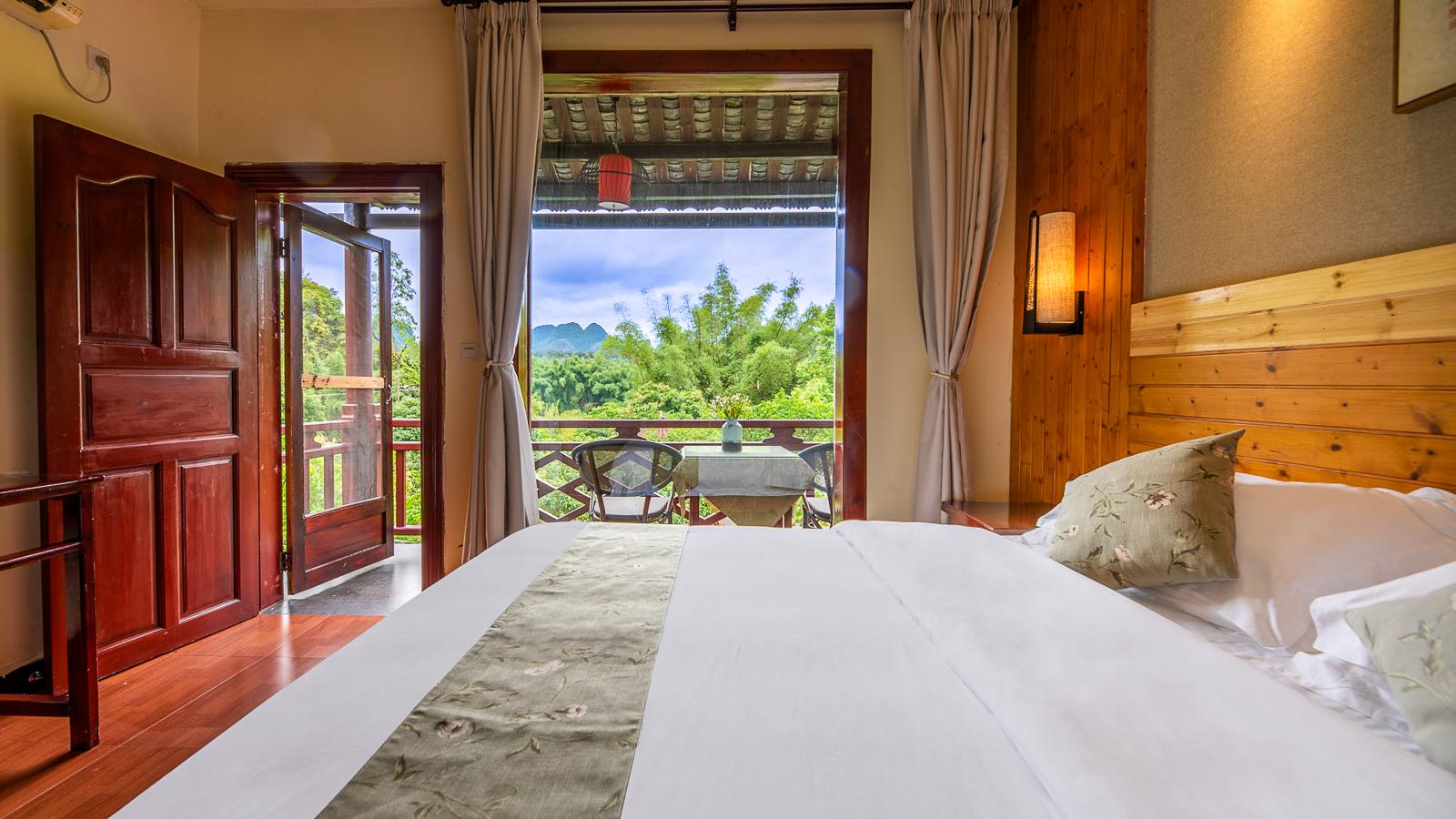 © Snow Lion Riverside Resort