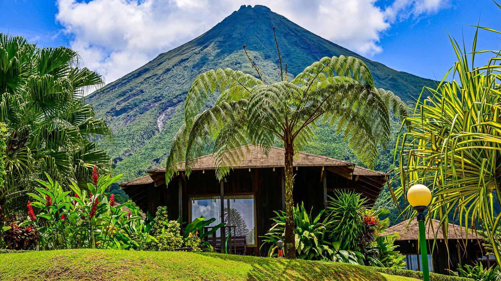 Lomas del Volcán Hotel