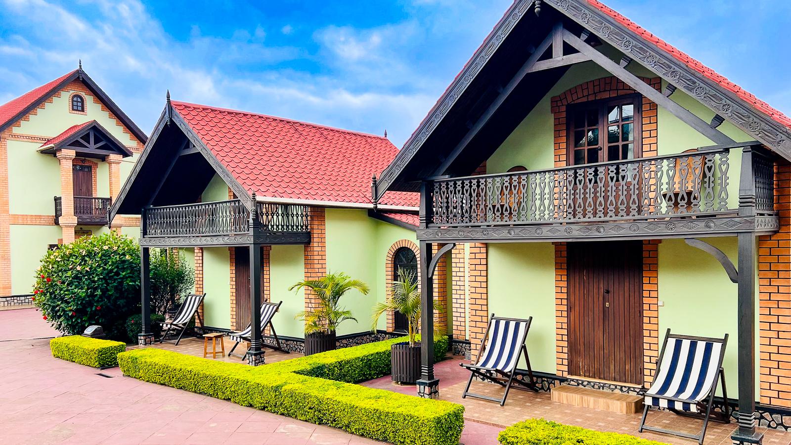 Artisan Hotel