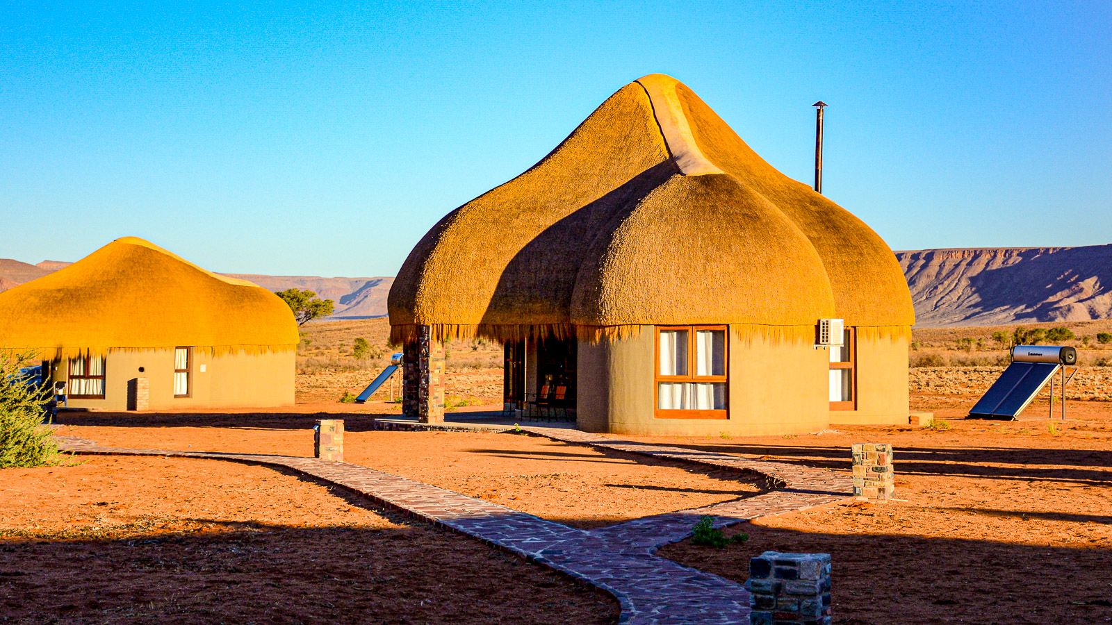 We Kebi Safari Lodge