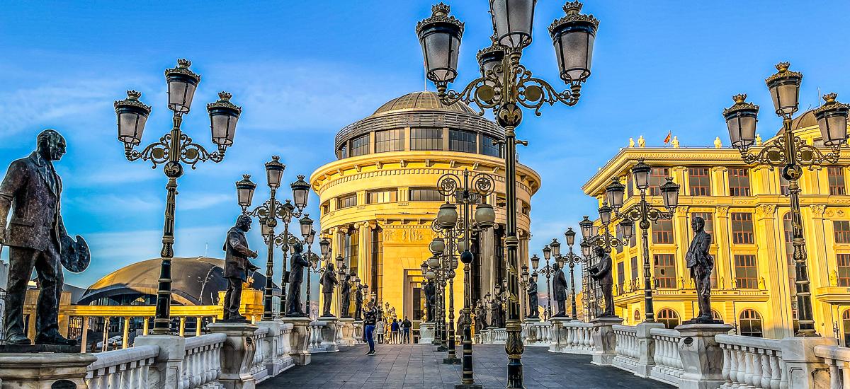 Kunstbrücke in Skopje