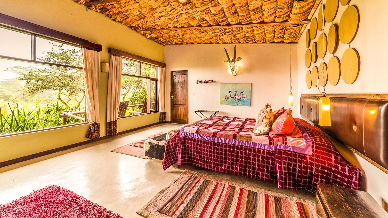 Hatari Lodge - Deluxe Room
