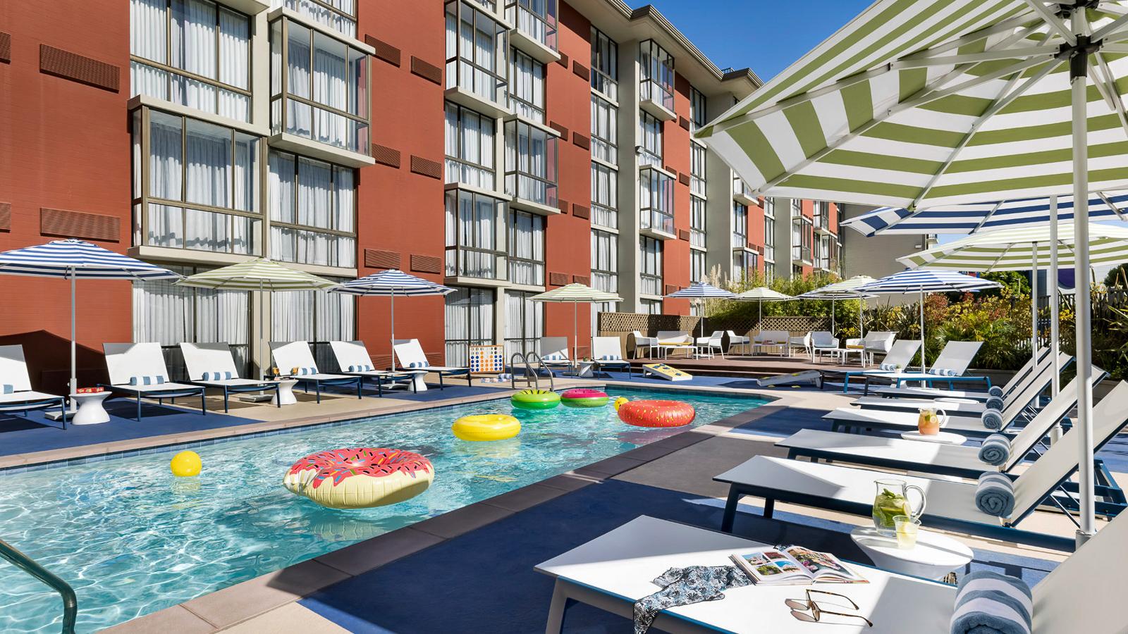 Hotel Caza Fishermans Wharf