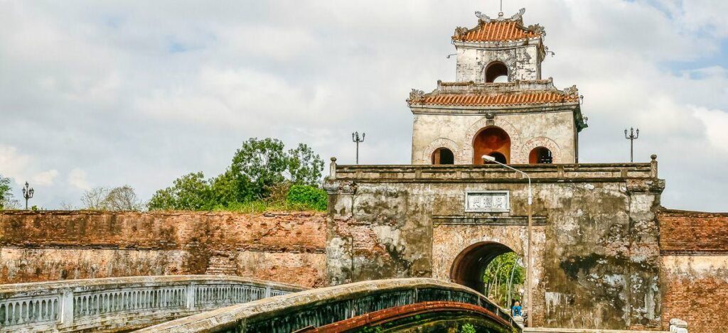 Eingangstor der alten Kaiserstadt in Hué