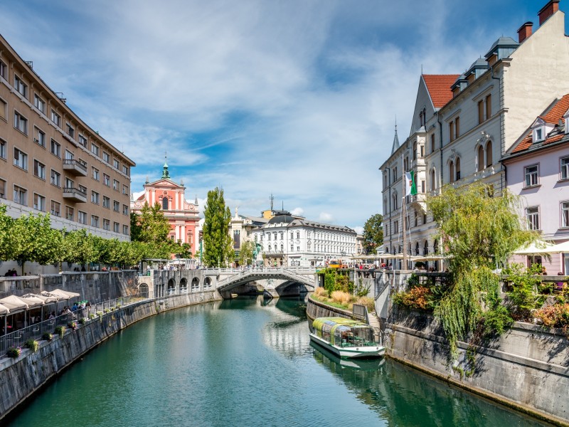 Tromostovje-Brücke -Ljubljana- Slowenien