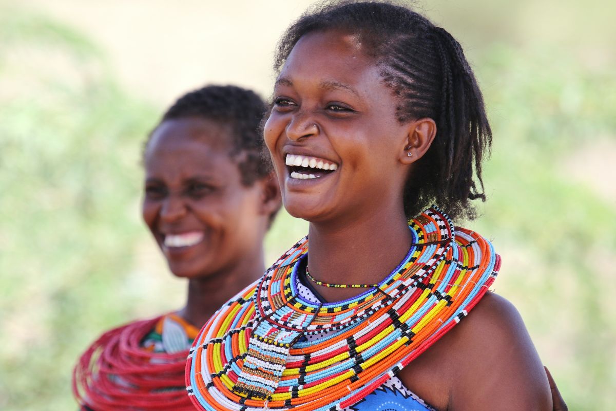 Eine Gruppe von Samburu Frauen im Samburu Reservat