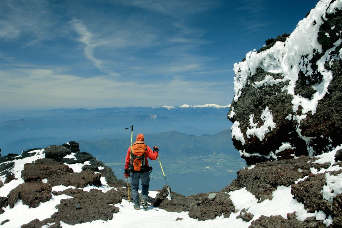 Blick vom Gipfel des Fuji-san