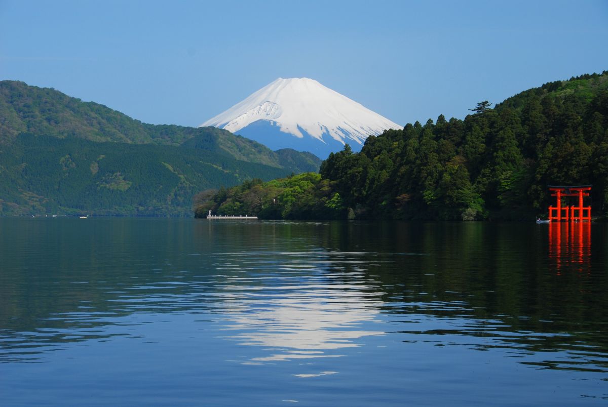 Blick auf den Mt. Fuji-san vom Ashi-See in Hakone