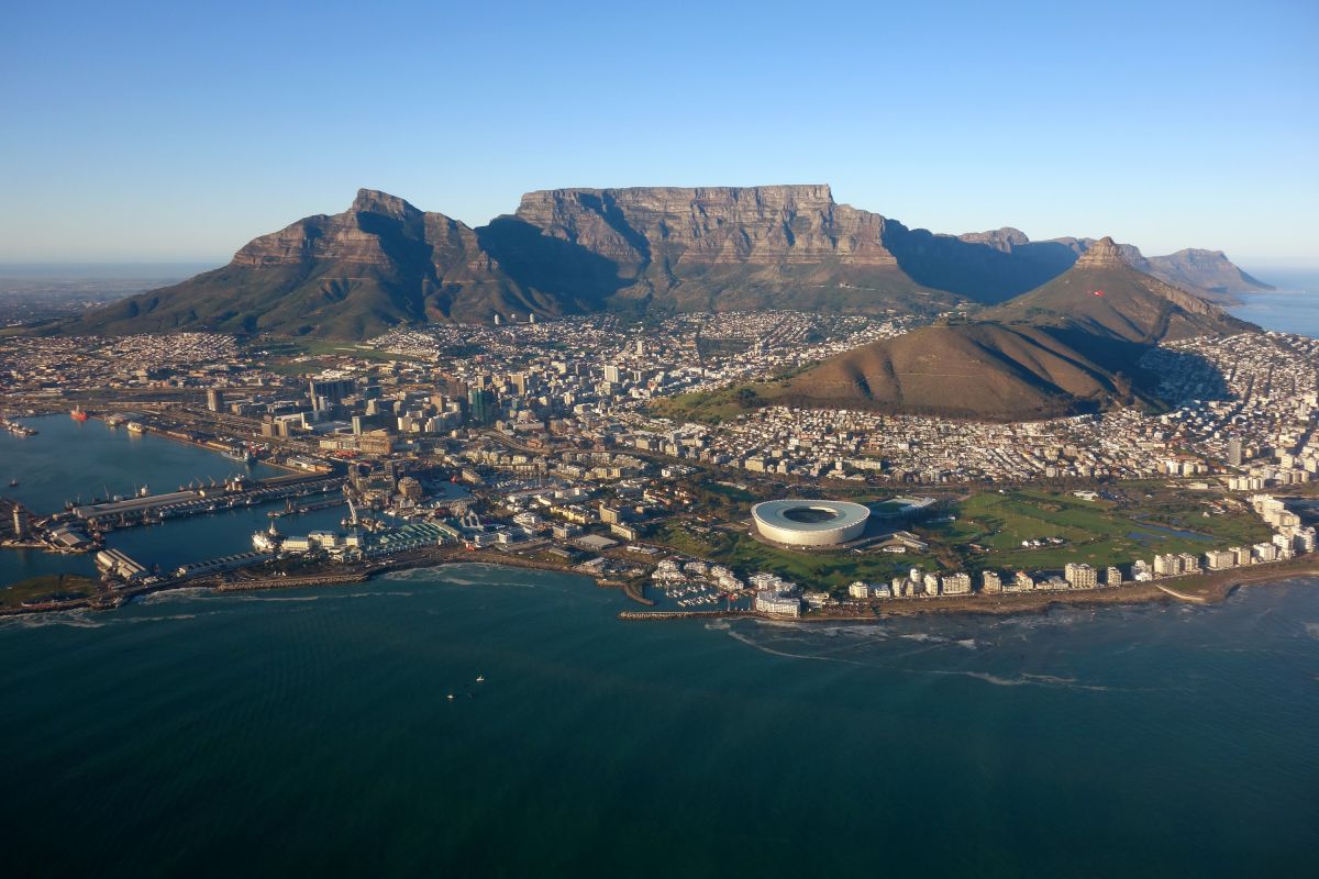 Südafrika – Helicopterflug mit Blick auf Kapstadt