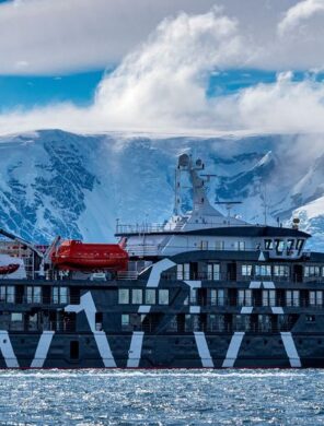 MS Magellan Explorer