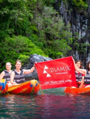 Mit DIAMIR Erlebnisreisen die traumhaften Lagunen von El Nido mit dem Kajak erkunden