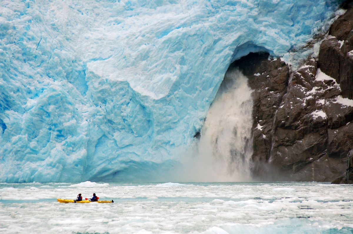 Walbeobachtungstour mit „Whalesound“: Kajakfahren in Chile vor Gletschern