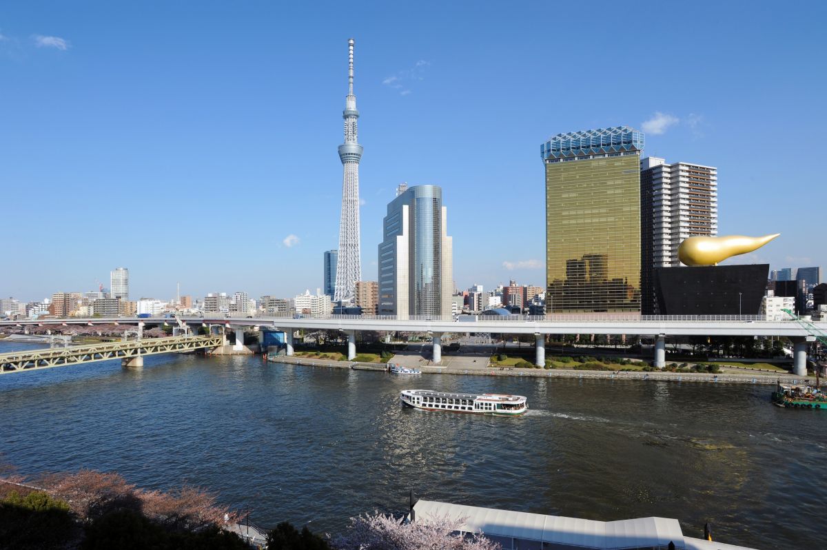 Der beeindruckende Skytree in Tokio mit Blick auf die Stadtlandschaft