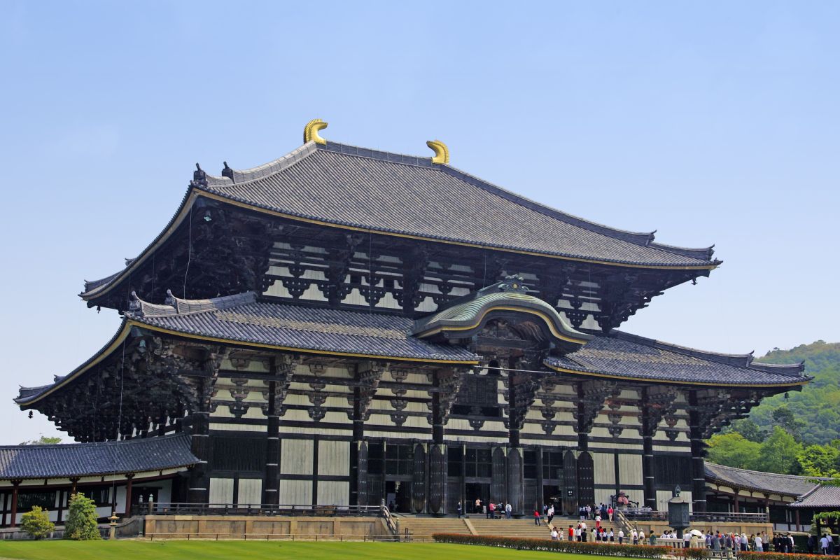 Besuchen Sie den beeindruckenden Todaiji Tempel in Nara, Japan