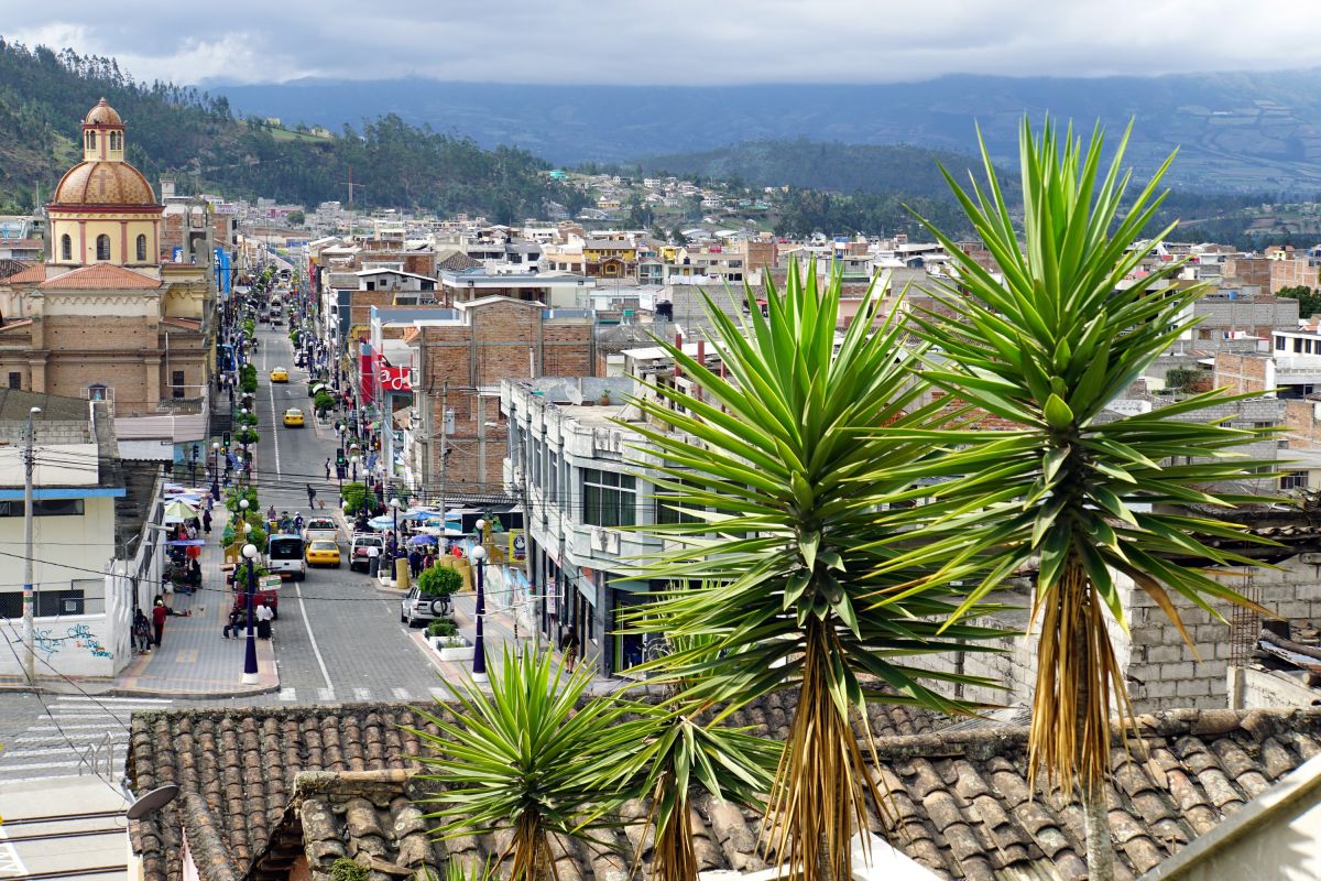 Entdecken Sie Otavalo: Ein Blick auf die charmante Stadt in Ecuador