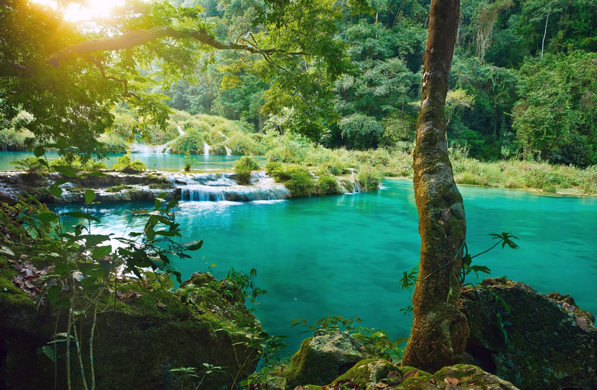 Cascades-Nationalpark Semuc Champey: Entspannen am traumhaften See bei Sonnenuntergang