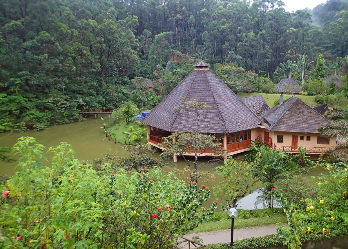 Entspannen Sie in der Vakona Forest Lodge im grünen Regenwald von Madagaskar