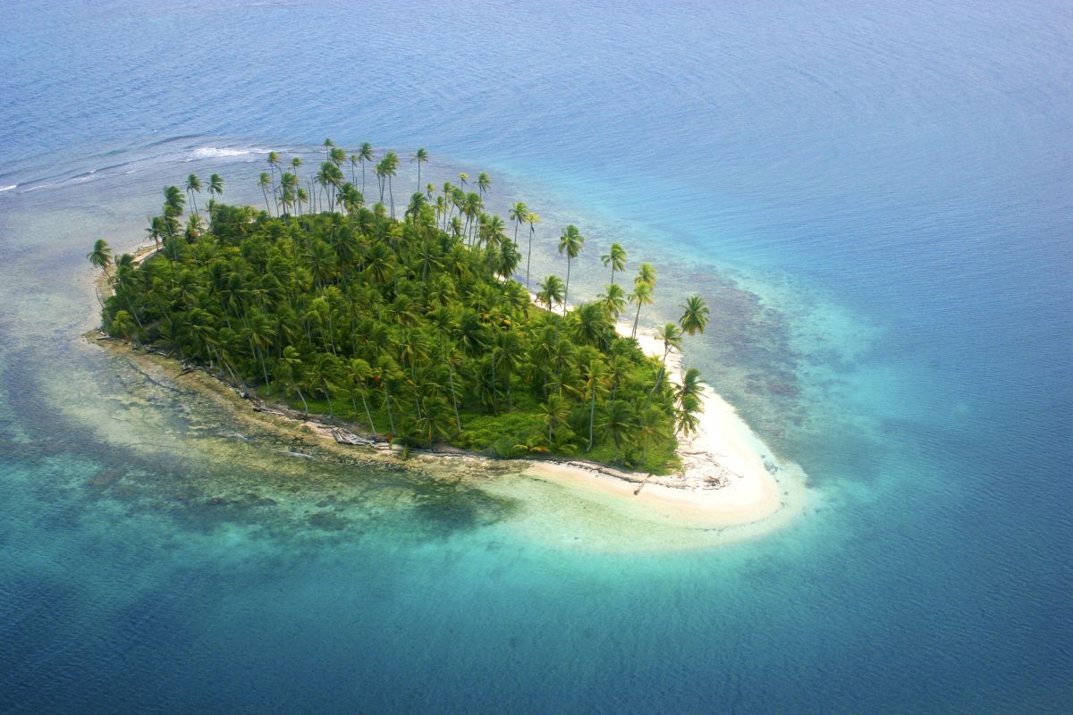 Entdecken Sie die ruhige Insel Zapatilla in Bocas del Toro, Panama