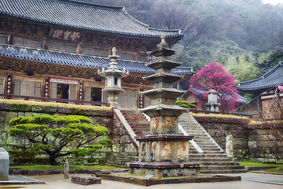Hwaeomsa Tempel in Südkorea – Eine entspannende kulturelle Reise in die Natur