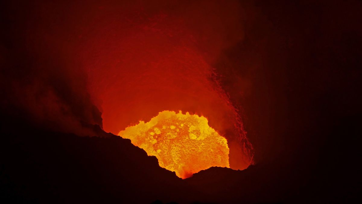 Erleben Sie den beeindruckenden Vulkan Masaya in Nicaragua mit seinem glühenden Krater