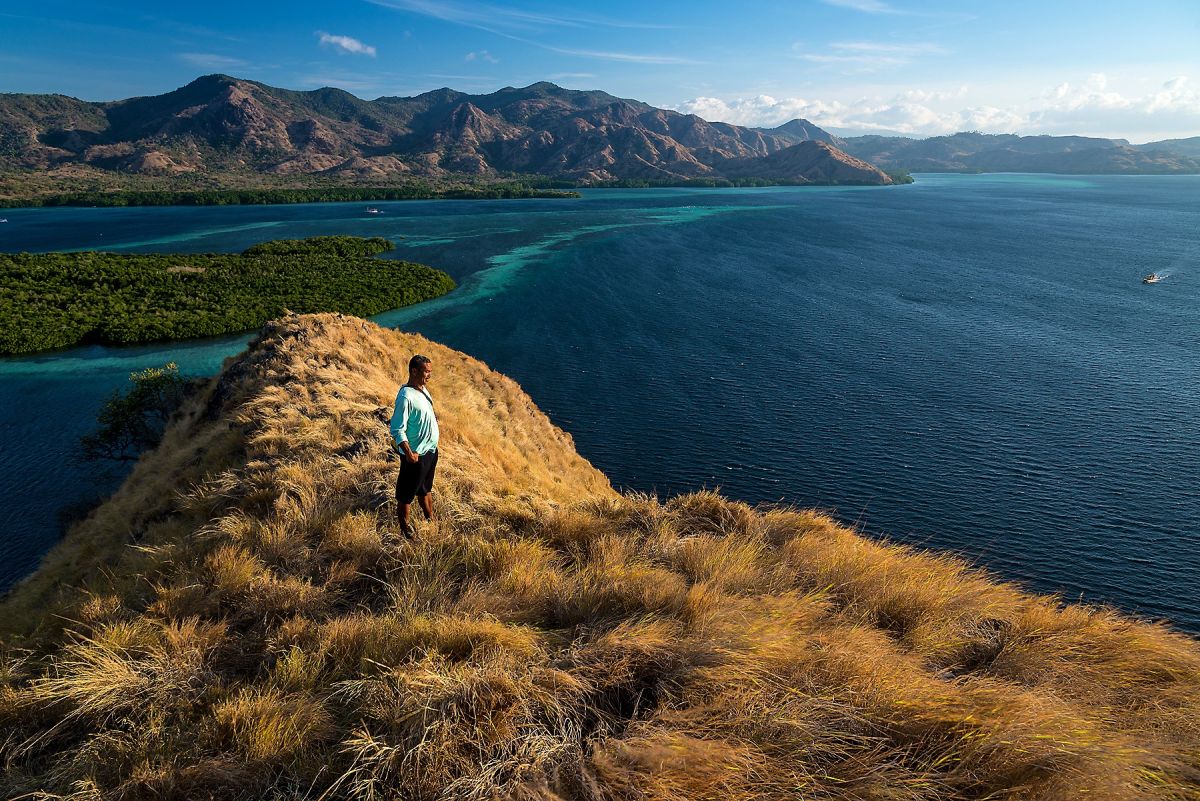 Atemberaubende Aussicht auf die Bucht im Komodo Nationalpark, Indonesien
