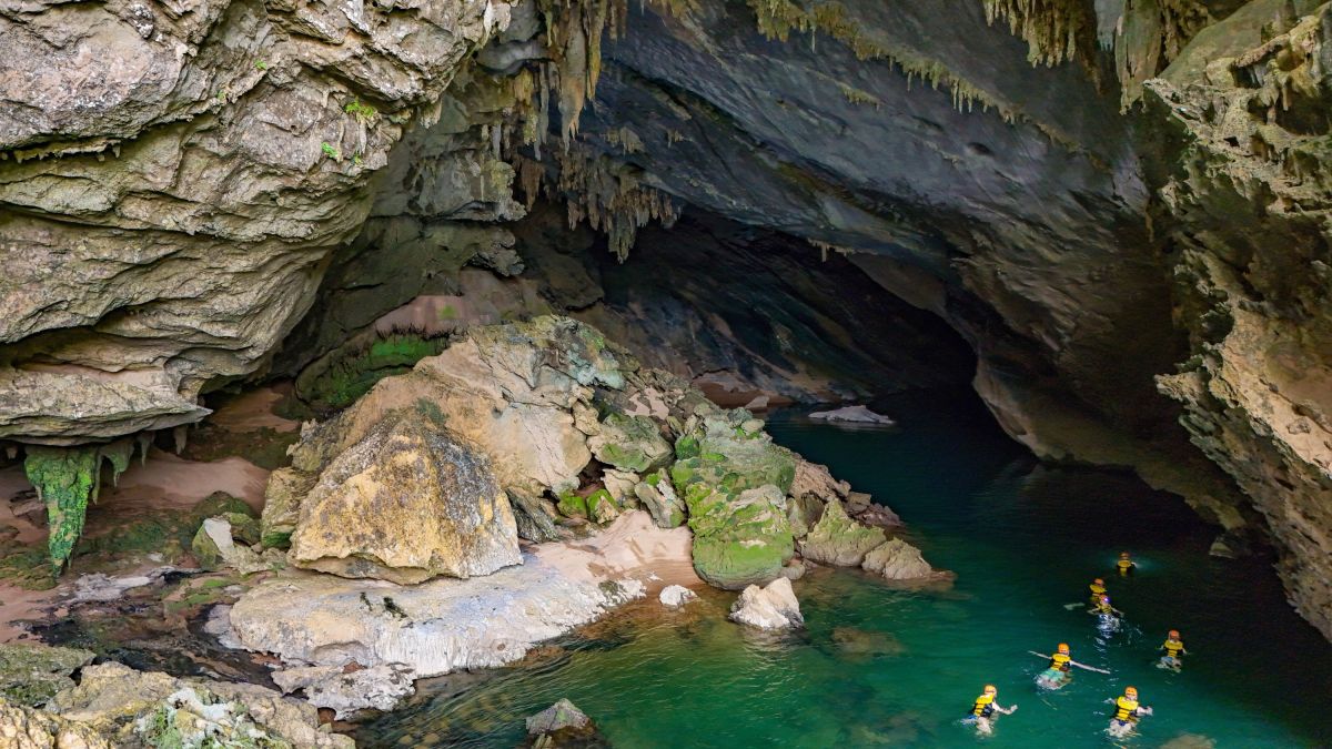Entdecken Sie die Elephant Cave im Mada Valley, Vietnam – ein Abenteuer in der Natur