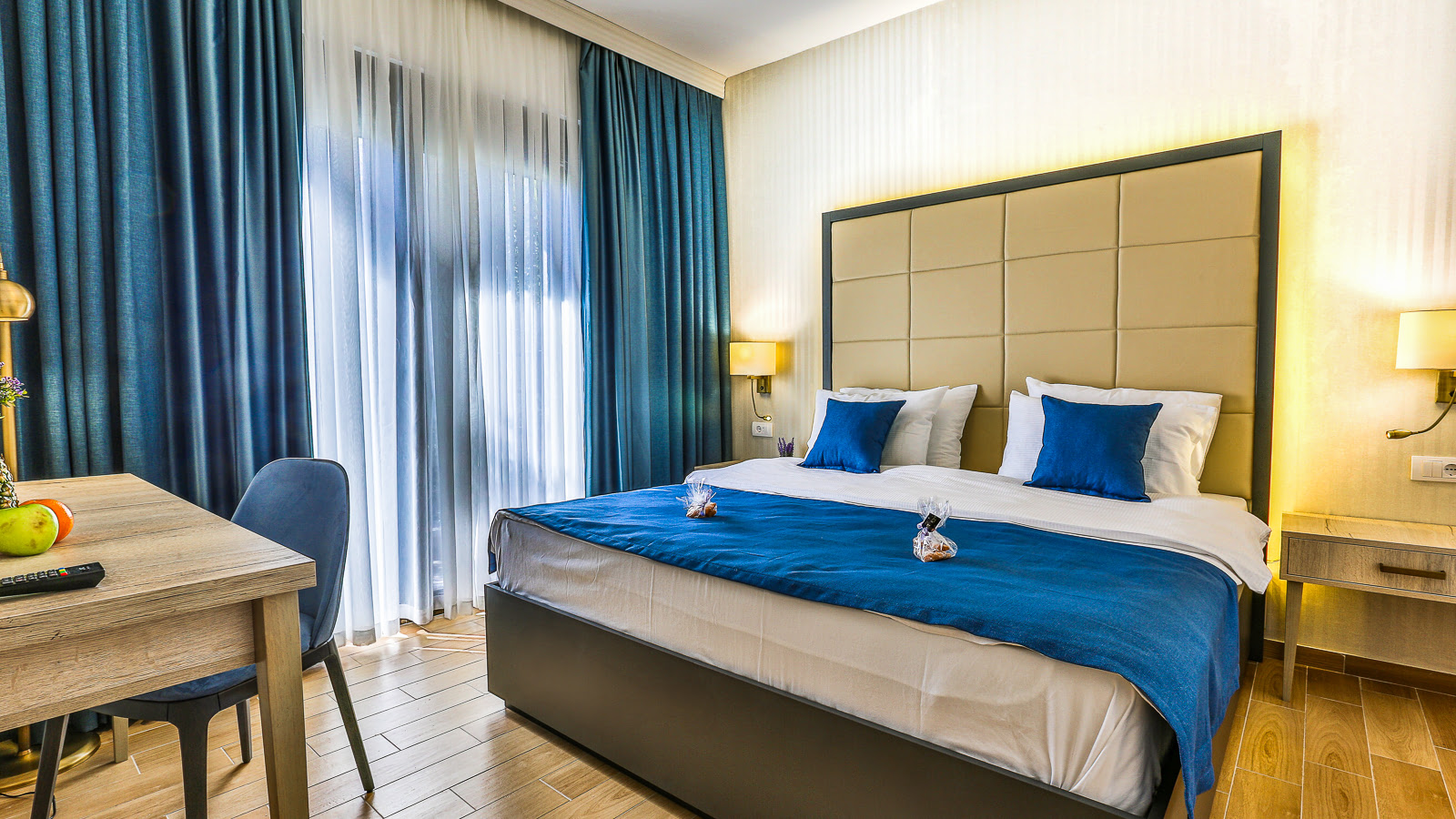 Hotel Harmony Room