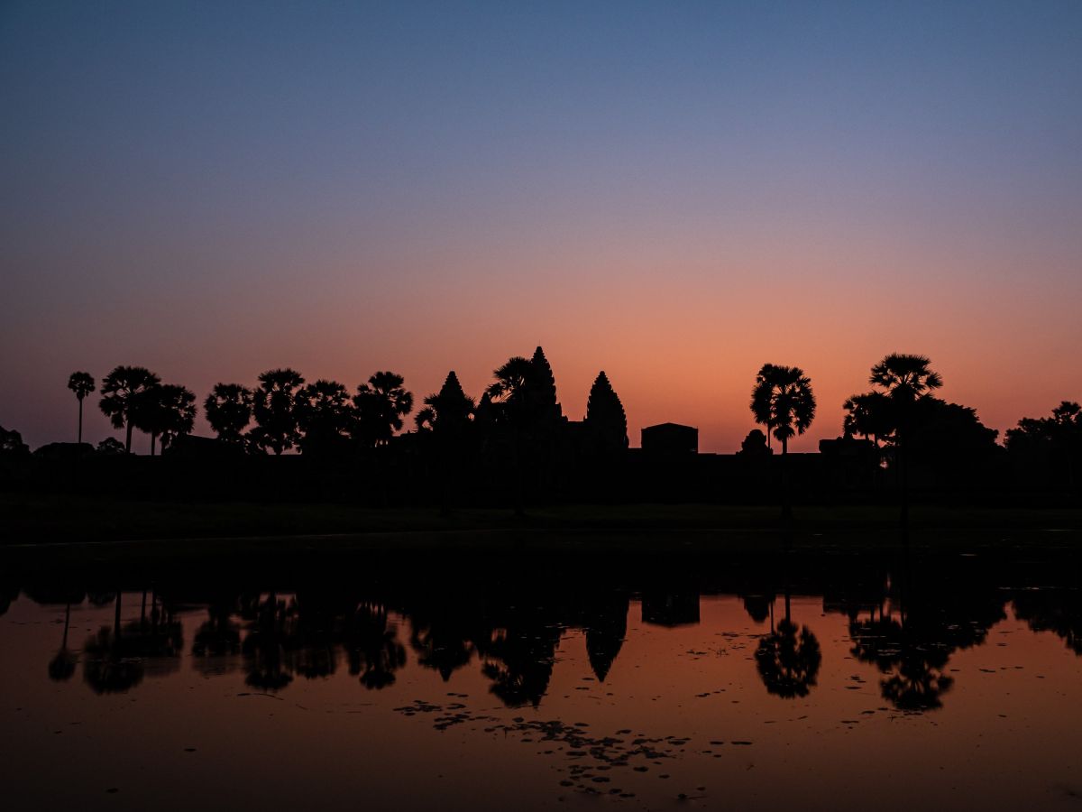 Sonnenaufgang über dem Angkor Wat in Kambodscha