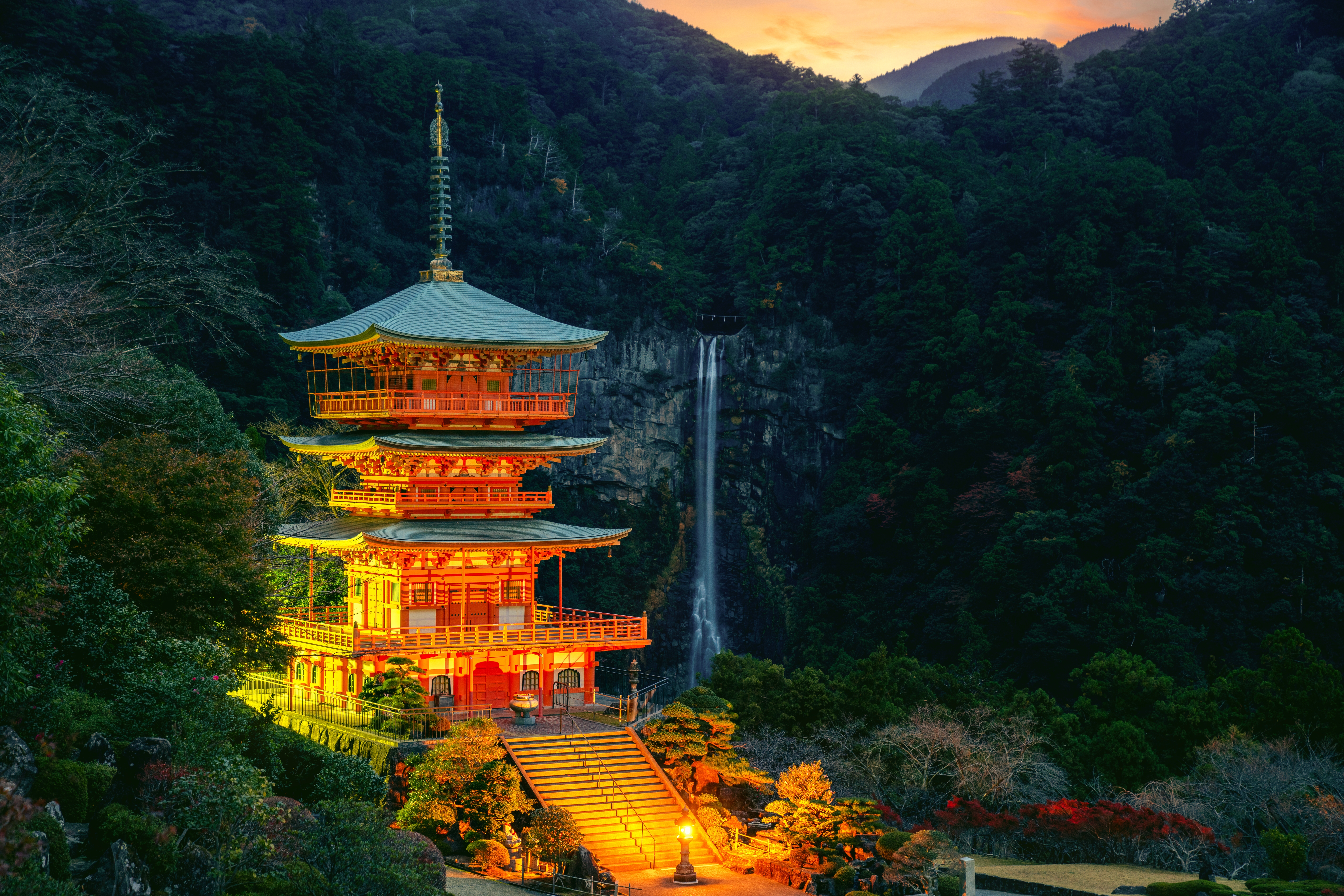 Nashi Taisha Shrein
