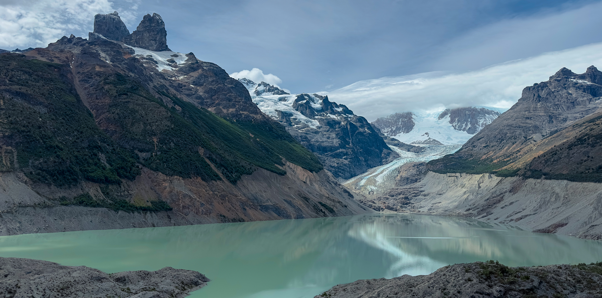 Panorama des calluqueo gletschers bei cochrane chilenisches patagonien