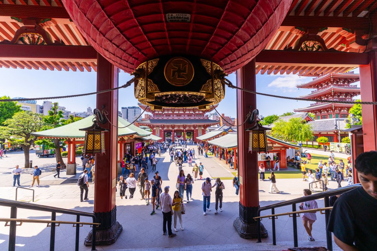 Tempelblick am Sensō-ji in Asakusa, Tokio, Japan