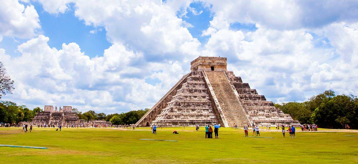 Die Pyramide des Kukulcán in Chichén Itzá